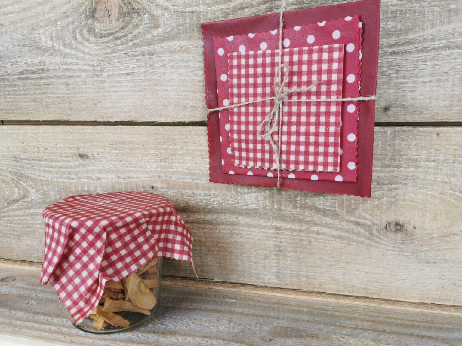 bienenwachstuch rot scaled 1